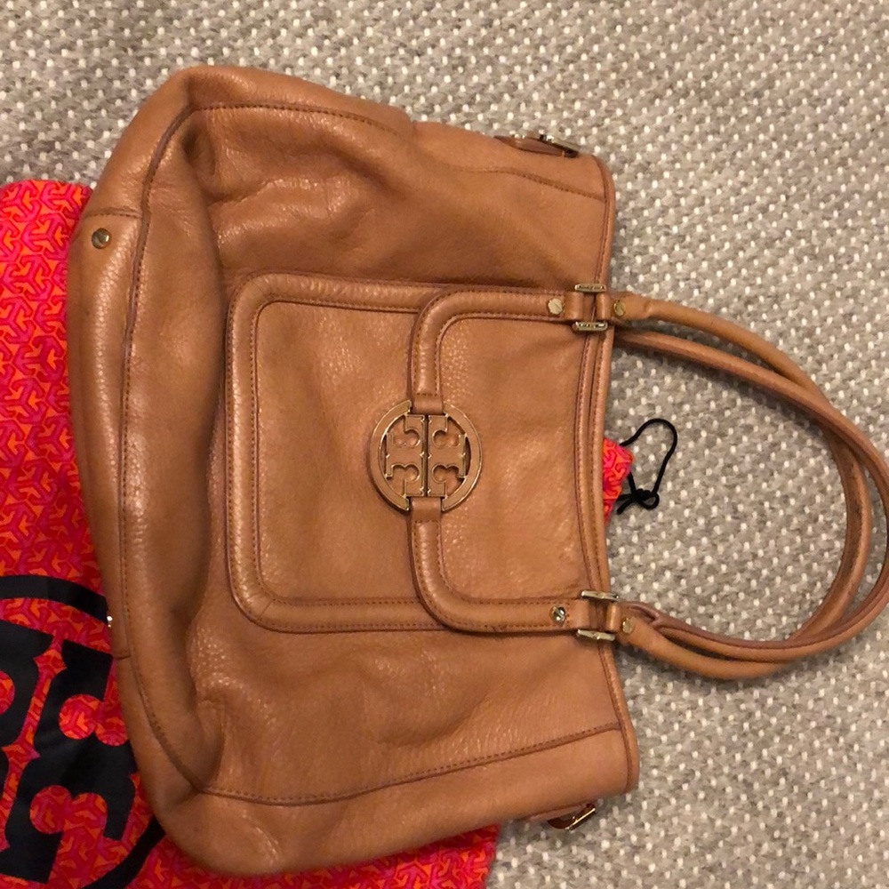Tori Butch Satchel